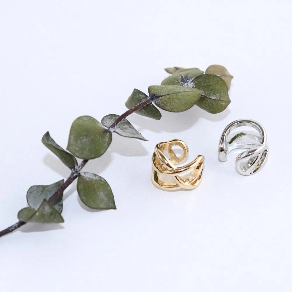 Thick Hollow Ear Cuff